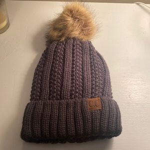 CC WOMENS WINTER HAT, LIKE NEW